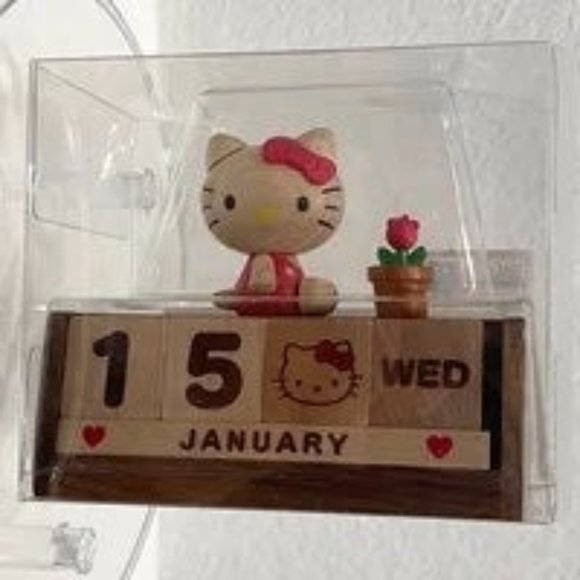 calendar hello kitty